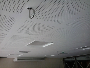 Forro Acústico de Gesso Cleaneo ou Rigitone Forro Acústico de Gesso Cleaneo ou Rigitone